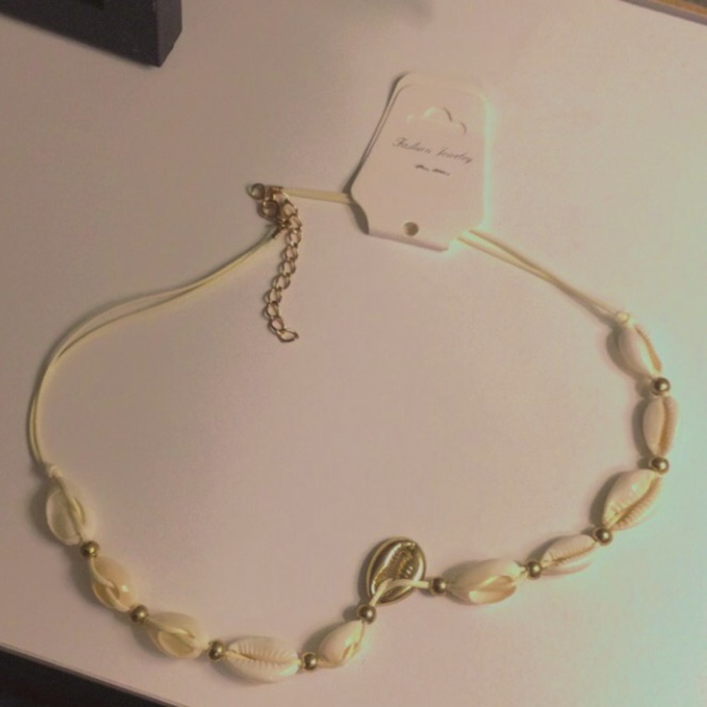 gold mix shell chocker necklace